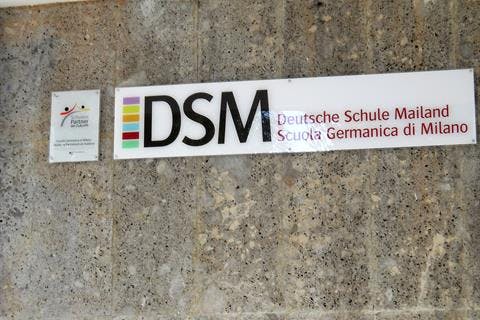 PLAQUES FOR DSM GERMAN SCHOOL OF MILAN